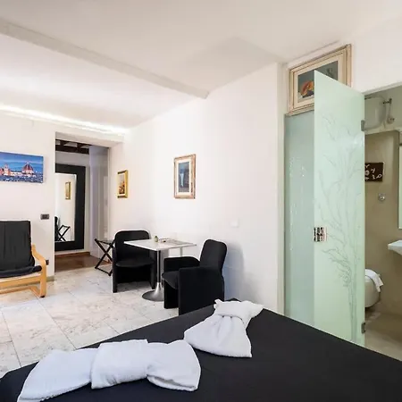 Apartament 11 Duomo - Monolocale Caratteristico Florencja
