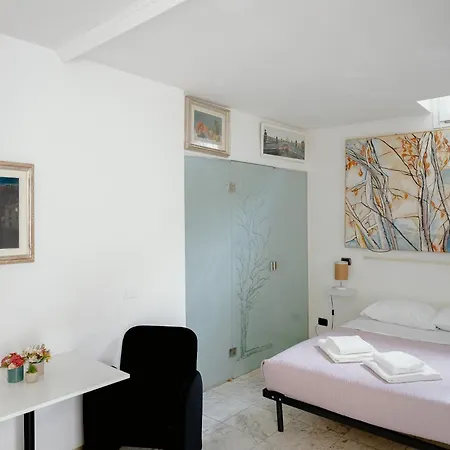 Apartment 11 Duomo - Monolocale Caratteristico